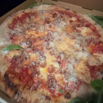 June's Pizza - Pizza Near Me - Oakland, California