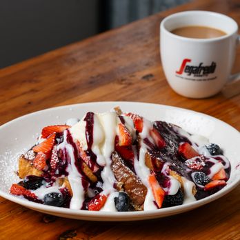 Frisco Diner - Very Berry Bliss French Toast - Breakfast & Brunch Near Me - Frisco, Texas