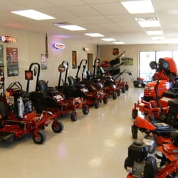 Agriteer - Our Richland Showroom, featuring Ferris Zero-Turn Mowers and Simplicity Lawn Tractors.
