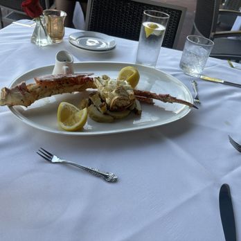 Porch and Parlor - King crab leg - Steakhouses Near Me - Memphis, Tennessee Porch and Parlor - King crab leg - Steakhouses Near Me - Memphis, Tennessee