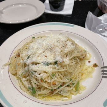 Luna Rossa - Great angel hair with garlic and oil - Italian Near Me - Tewksbury, Massachusetts Luna Rossa - Great angel hair with garlic and oil - Italian Near Me - Tewksbury, Massachusetts