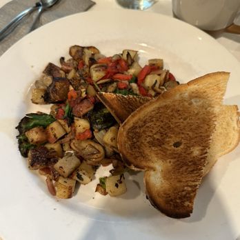 Brewster's New Buffalo - Hippie hash & toast - Italian Near Me - New Buffalo, Michigan Brewster's New Buffalo - Hippie hash & toast - Italian Near Me - New Buffalo, Michigan