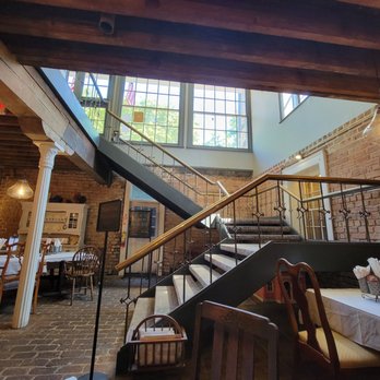 Debi's Restaurant - American Near Me - Savannah, Georgia