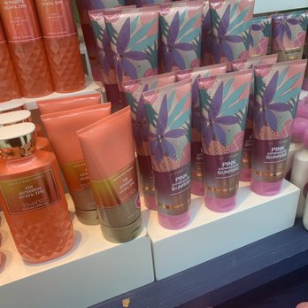 Bath & Body Works - Cosmetics & Beauty Supply Near Me - Edison, New Jersey