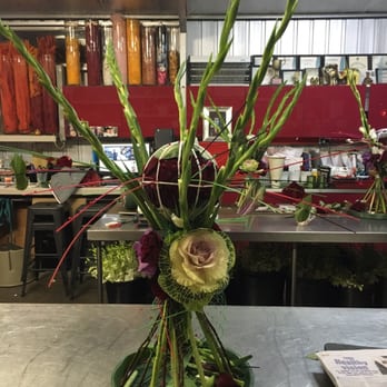 Laavish Flower Studio - Week 2 - I nicked named it space age creation - Florists Near Me - Ferryden Park, SA Laavish Flower Studio - Week 2 - I nicked named it space age creation - Florists Near Me - Ferryden Park, SA