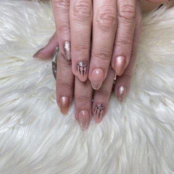 Tips Toes Nail Studio - Custom design nails and shop pics - Nail Salons Near Me - Santa Monica, California