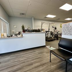 Momentum Physical Therapy- Castroville - Front desk 12/2025