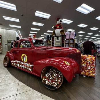 Buc-ee's - Gas Stations Near Me - Daytona Beach, Florida