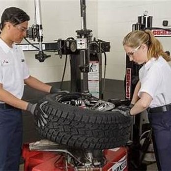 Les Schwab Tire Center - Tires Near Me - Orland, California Les Schwab Tire Center - Tires Near Me - Orland, California