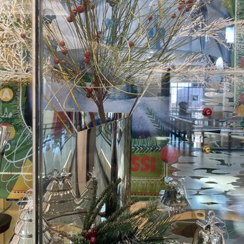 Speranza Design Gallery - Alessi Christmas display - Home Decor Near Me - Plano, Texas Speranza Design Gallery - Alessi Christmas display - Home Decor Near Me - Plano, Texas