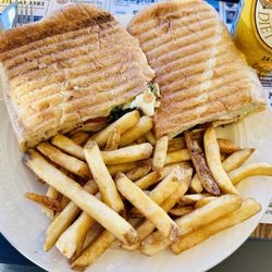 Giuseppe’s Pizza & Family Restaurant - Grilled Chicken PanIni