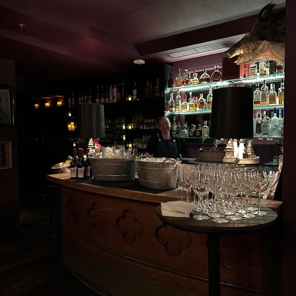 Marianne's - Bar area - Lounges Near Me - San Francisco, California Marianne's - Bar area - Lounges Near Me - San Francisco, California