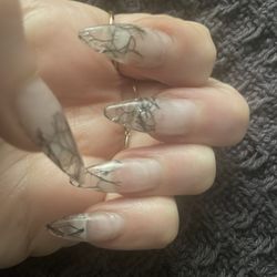 Lee Nails - One month of no refill still going strong. Thanks Kim