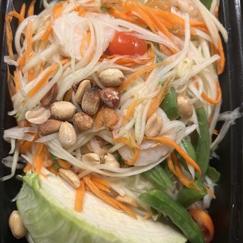 Thai Bistro Mill Creek - Som Tum Salad - Thai Near Me - Mill Creek, Washington