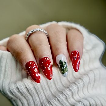 Bliss Nail Lounge - Nail Salons Near Me - Arlington, Virginia