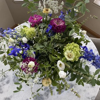 Blooms Floral Shop & Studio - Top view - Florists Near Me - Omaha, Nebraska