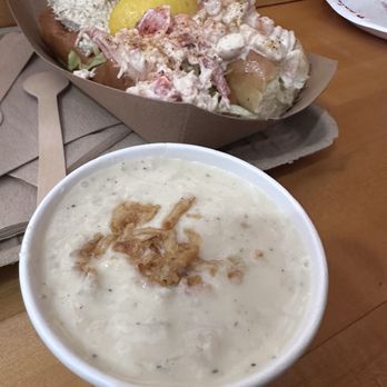 Wicked Lobsta - Clam chowder - Seafood Near Me - Boston, Massachusetts