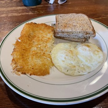 Lumberjack's Restaurant - 2 eggs + hash browns - Burgers Near Me - Willits, California