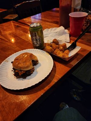 GUSTOS burger bar + more by null