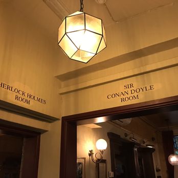 Sherlock Holmes - The 2 dining rooms upstairs - Pubs Near Me - London, XGL Sherlock Holmes - The 2 dining rooms upstairs - Pubs Near Me - London, XGL