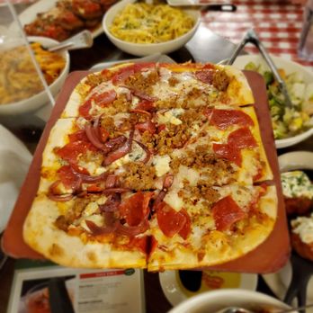 Buca di Beppo Italian Restaurant - Spicy Arrabiata Pizza - Italian Near Me - Universal City, California Buca di Beppo Italian Restaurant - Spicy Arrabiata Pizza - Italian Near Me - Universal City, California