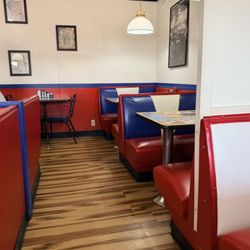Dixie Diner - Dining area