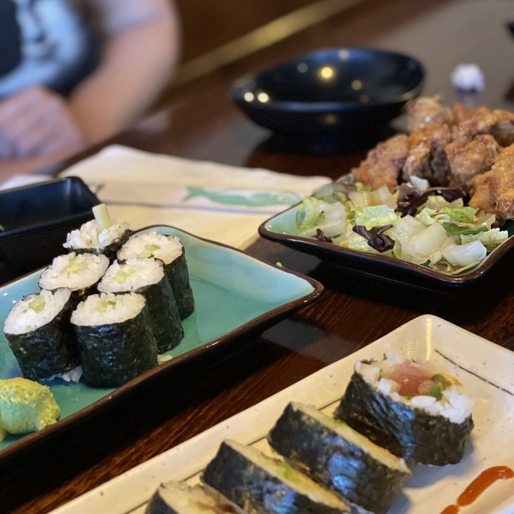 Hokkai Ramen & Sushi - Spicy Tuna - Sushi Bars Near Me - Bellingham, Washington