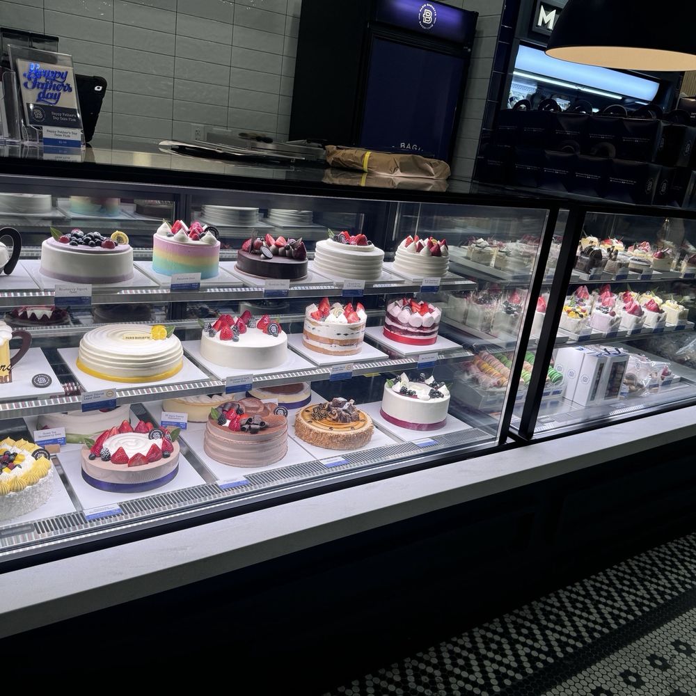 Paris Baguette - Bakeries Near Me - Brooklyn, New York