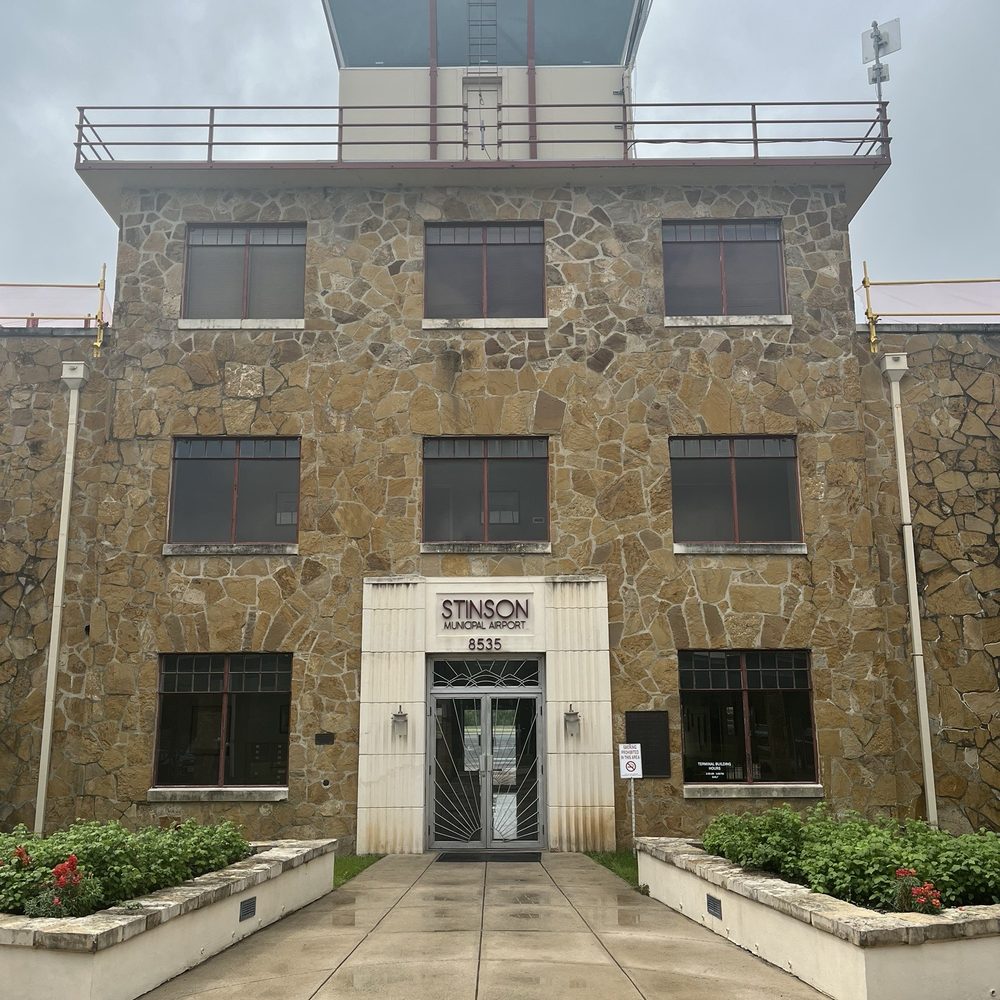 Inside this lil airport! Inside this lil airport!