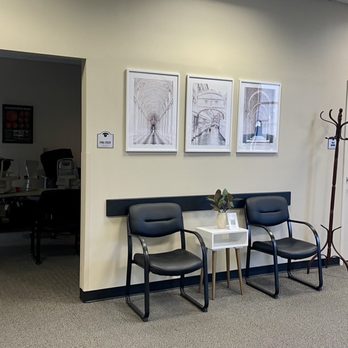 Insightful Eye Care - Waiting area - Optometrists Near Me - Charlotte, North Carolina