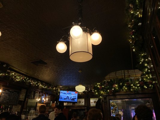 P.J. CLARKE’S - 415 Photos & 969 Reviews - American (Traditional) - 915 ...