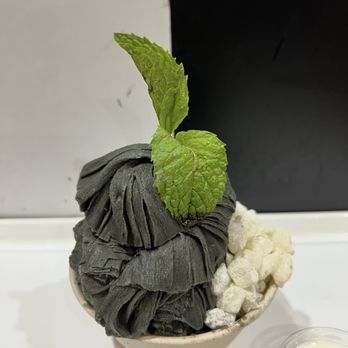 Oakobing - Single Black Sesame Shaved Ice - Shaved Ice Near Me - Los Angeles, California Oakobing - Single Black Sesame Shaved Ice - Shaved Ice Near Me - Los Angeles, California