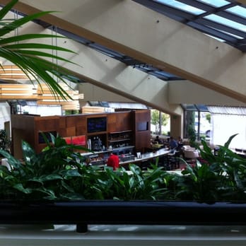 Walnut Creek Marriott - Balcony is literally above the bar/restaurant which is open till midnight on Friday and 1am on Saturday. Have fun sleeping! - Hotels Near Me - Walnut Creek, California
