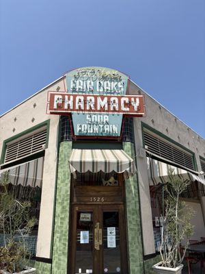 Fair Oaks Pharmacy by null