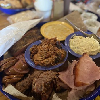 Blanco BBQ - Mixed plate - Barbeque Near Me - San Antonio, Texas