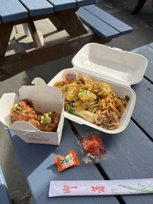 Mama Chow's Kitchen by null