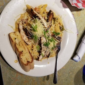 Razzoo's Cajun Cafe - Blackened Chicken Pasta - Cajun/Creole Near Me - Cedar Hill, Texas Razzoo's Cajun Cafe - Blackened Chicken Pasta - Cajun/Creole Near Me - Cedar Hill, Texas