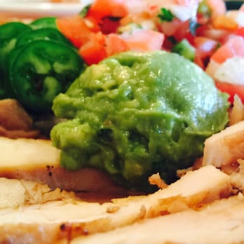 La Roca - Chickin & bean fajita nachos with fresh guac & fresh jalapeños no cheese :)' - Mexican Near Me - Marietta, Oklahoma