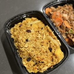 Real Thai Food - Pineapple Fried Rice w/ chicken, spicy