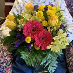Artistic Florals By Leslie - Floral Arrangement