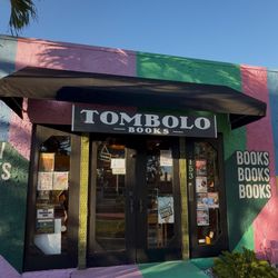 Tombolo Books - Outside of Tombolo Books