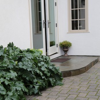 Loma Verde Gardens - Flagstone step and landscaping - Landscaping Near Me