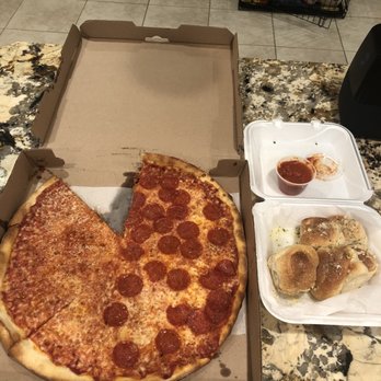 Danny's Pizza Kitchen - Pizza and garlic rolls! - Pizza Near Me - Boynton Beach, Florida Danny's Pizza Kitchen - Pizza and garlic rolls! - Pizza Near Me - Boynton Beach, Florida