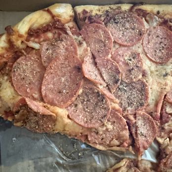 Pizzeria 131 - Pepperoni pizza - Pizza Near Me - Bar Harbor, Maine