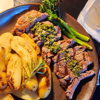 Rum Room - Ribeye steak - Cocktail Bars Near Me - Miami Beach, Florida