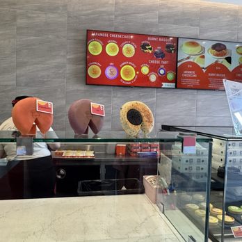 Uncle Tetsu - Desserts Near Me - Austin, Texas
