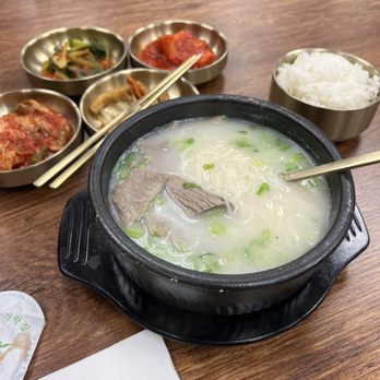 Mimi Noodle - Seolleongtang with side dishes - Korean Near Me - Walnut, California