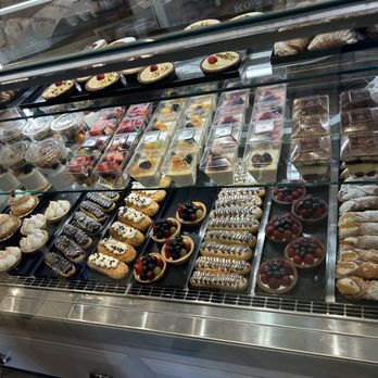 Rosetta Bakery - Pastries - Bakeries Near Me - New York, New York