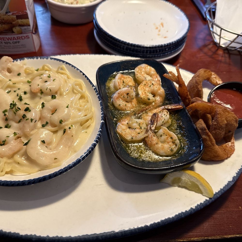 Red Lobster - Shrimp Trio - Seafood Near Me - Washington, Pennsylvania Red Lobster - Shrimp Trio - Seafood Near Me - Washington, Pennsylvania