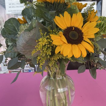 M's Flowers Montebello - Arrangement for retirement - Florists Near Me - Montebello, California M's Flowers Montebello - Arrangement for retirement - Florists Near Me - Montebello, California